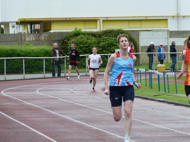 Anne Gaelle Boehm 72''17 au 400m