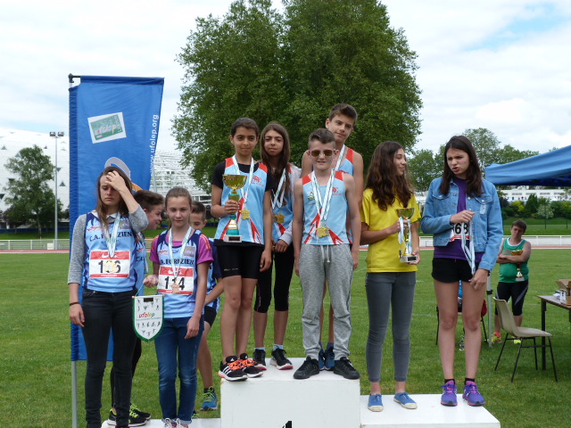 Benjamins-es vainqueur par équipe au quadrathlon